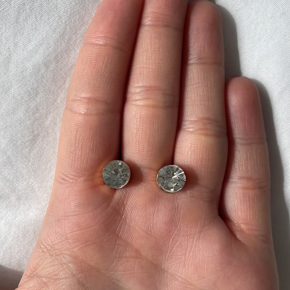 Earrings - Picture 2 of 2